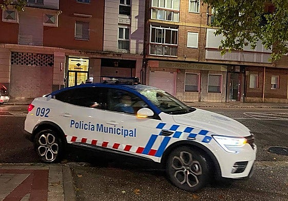 Imagen de la policía durante la intervención