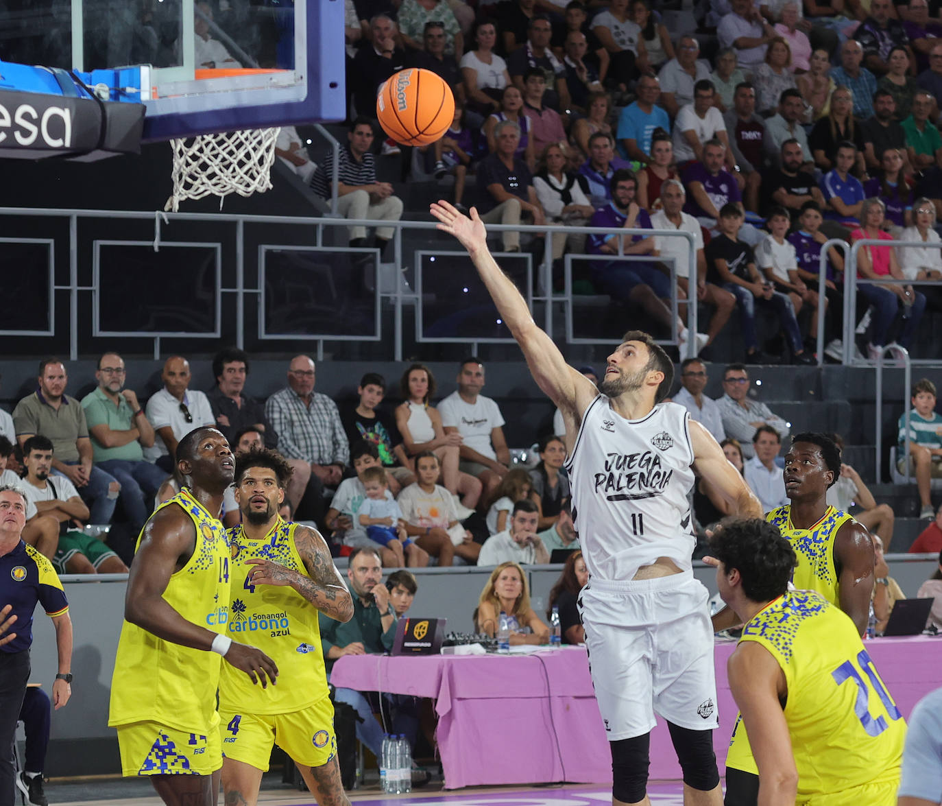 Así ha sido el primer partido del Palencia Baloncesto de pretemporada