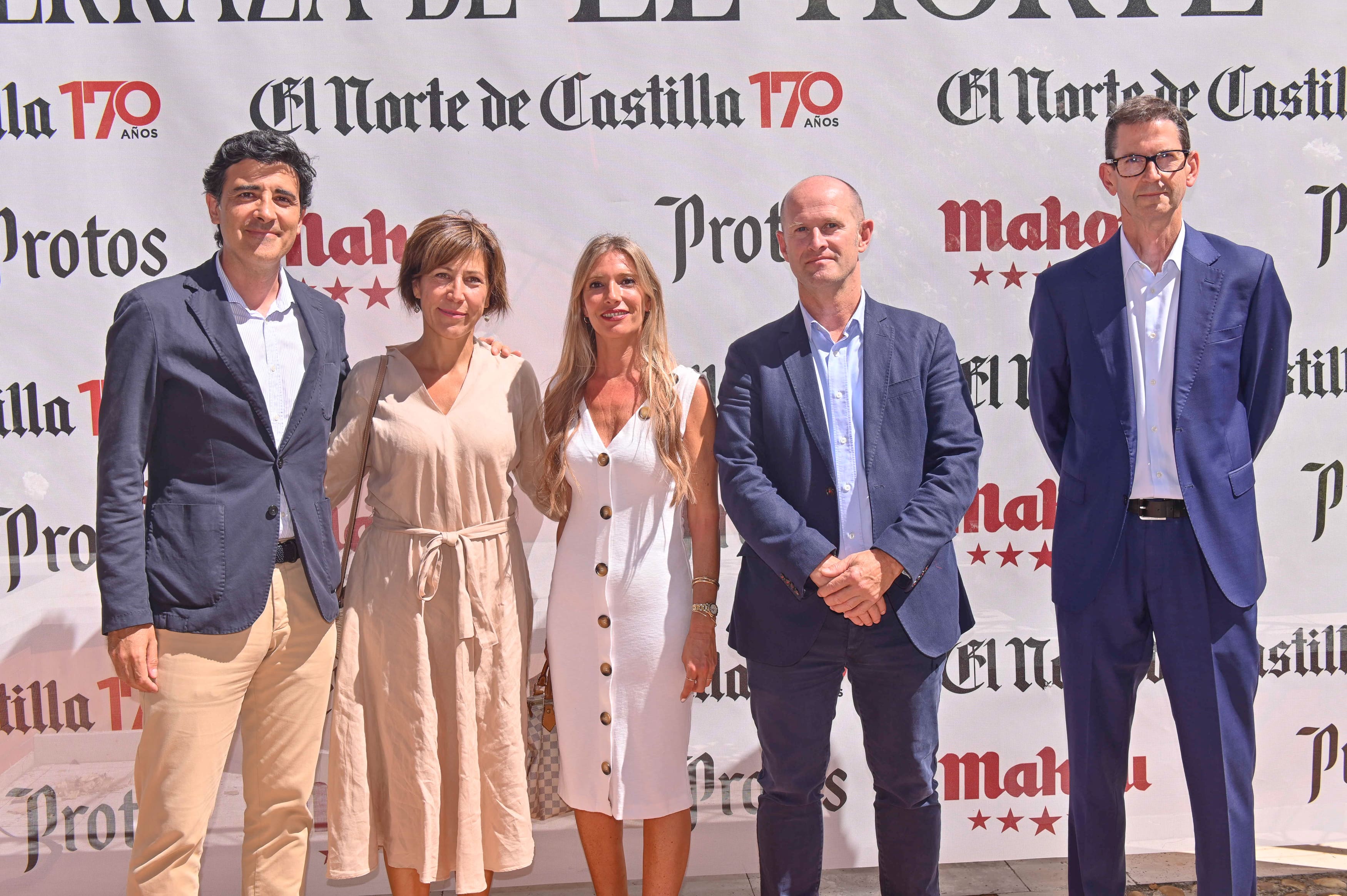 Ignacio Antolín, Marifé Blanco (El Norte), Silvia Herrero, Miguel Calvo (Iberdrola) y Goyo Ezama (director general de El Norte de Castilla).