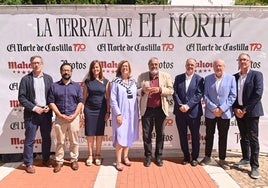 Enrique Saiz, Álvaro Retortillo, Rocío Hervella, Ángeles Armisén, Carlos Aganzo, Ignacio Fernández Sobrino, Luis Jaramillo y José Luis Vélez