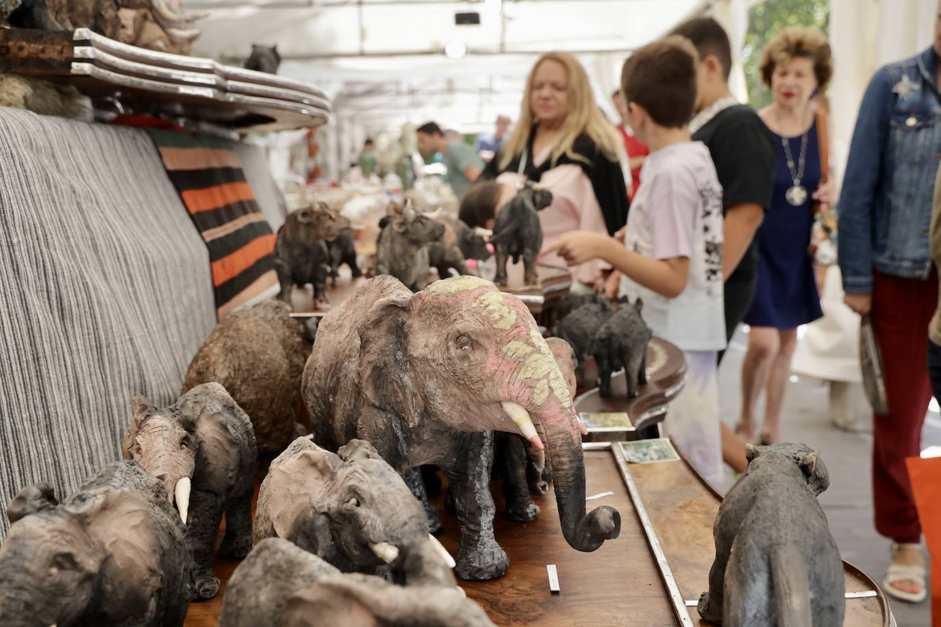 Las imágenes de la Feria de Cerámica y Alfarería en Recoletos