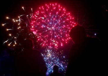 El cuarto día consecutivo de fuegos artificiales, en imágenes