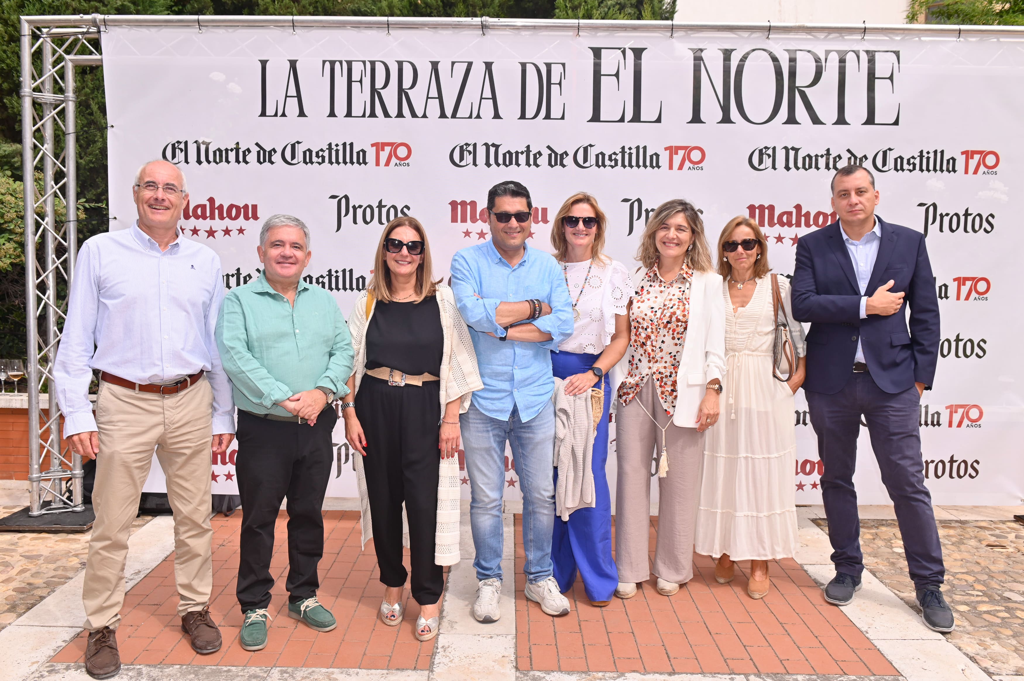 Colegio de la Abogacía: Fernando Rosat, Alfonso Alonso, María José Sánchez, Javier Martín, Milagros Noriega, Araceli Álvarez, Cristina Miguélez y Carla González.