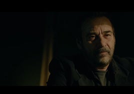 Fotograma del corto 'El otro', que dirige y protagoniza Eduard Fernández.