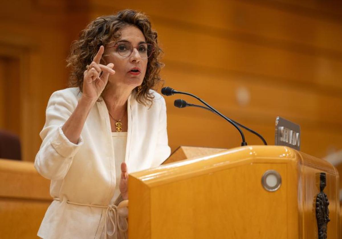 La vicepresidenta primera y ministra de Hacienda, María Jesús Montero, durante el pleno en el Senado del pasado 4 de septiembre.