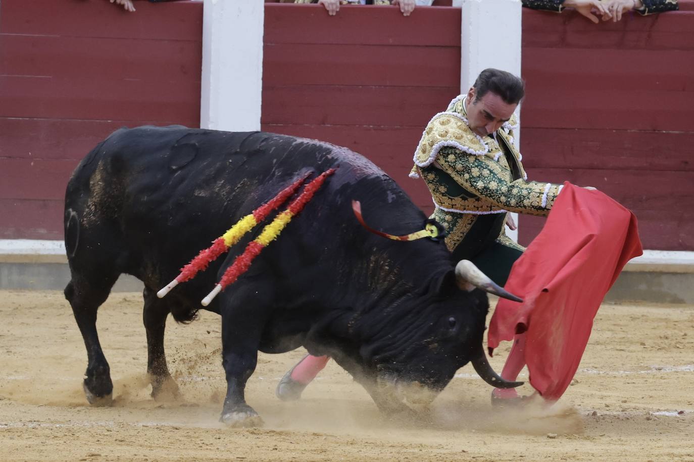 Talavante y Ponce salen por la puerta grande del coso del Paseo Zorrilla