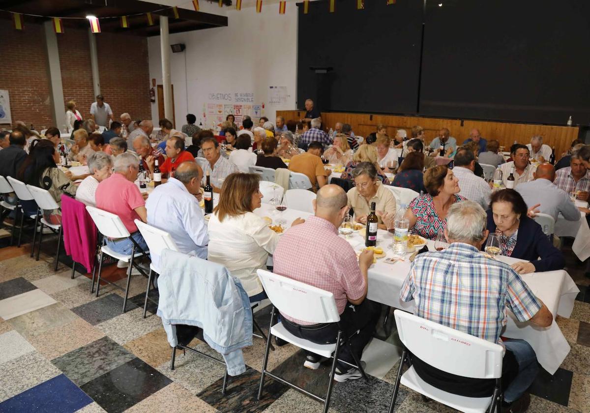 Imágenes de la comida en Olivares de Duero