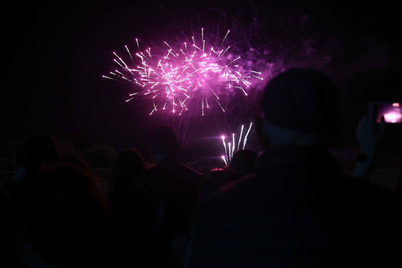 El fin de fiestas con la mascletá y los fuegos artificiales, foto a foto