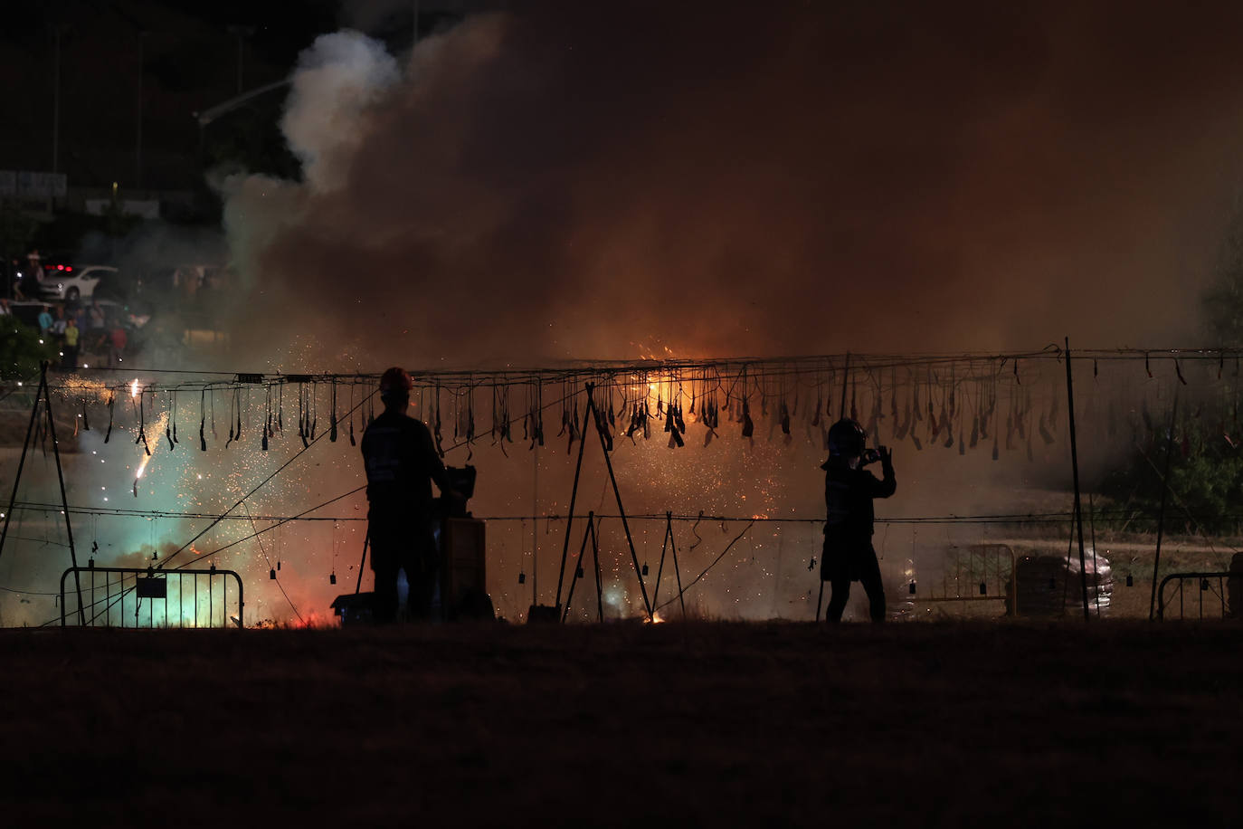 El fin de fiestas con la mascletá y los fuegos artificiales, foto a foto