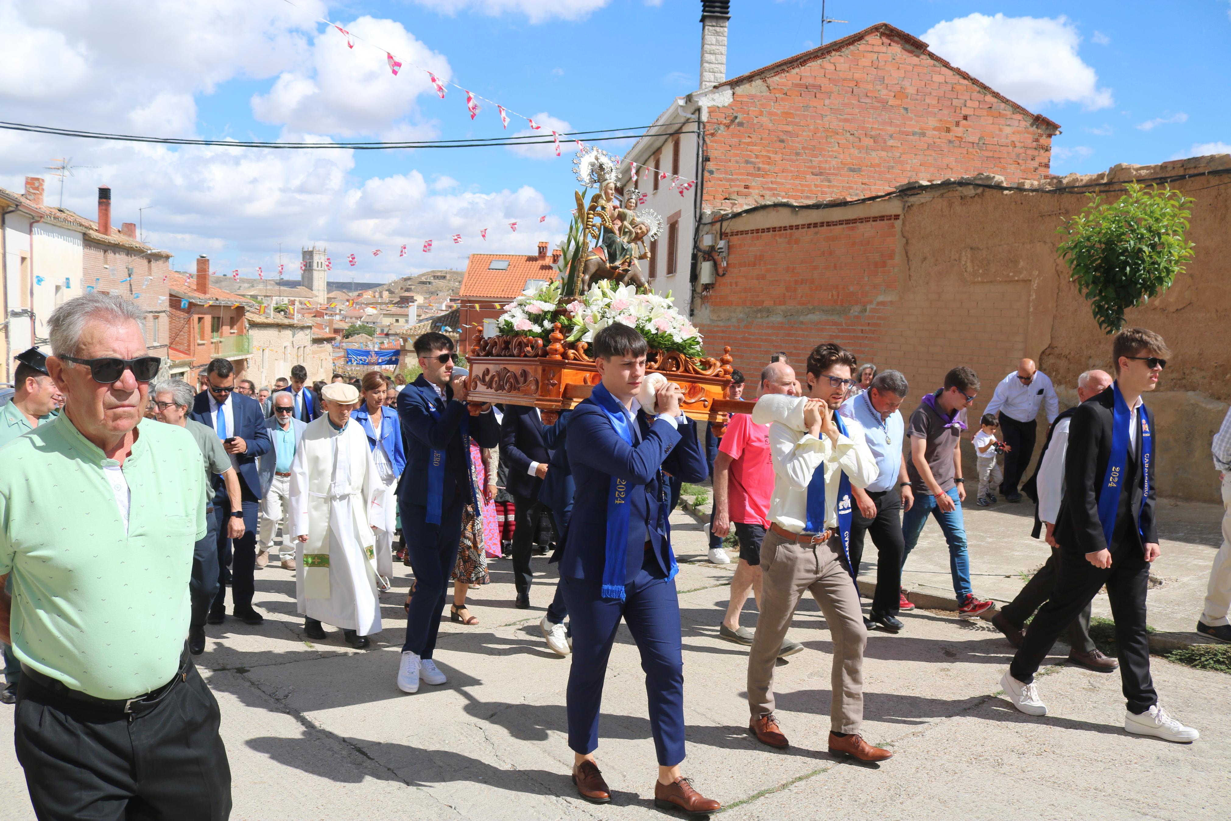 Baltanás se rinde a la Virgen de Revilla