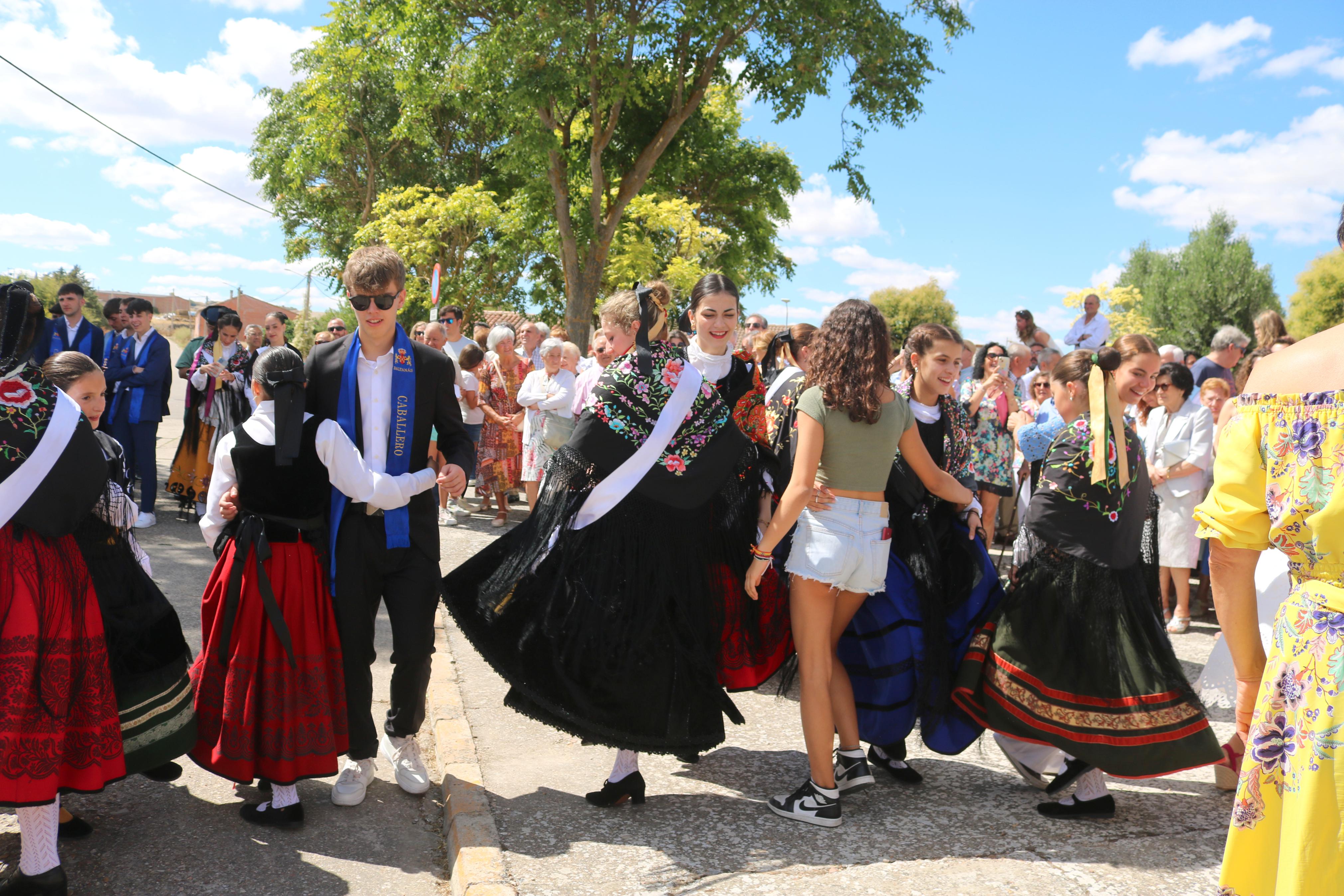Baltanás se rinde a la Virgen de Revilla