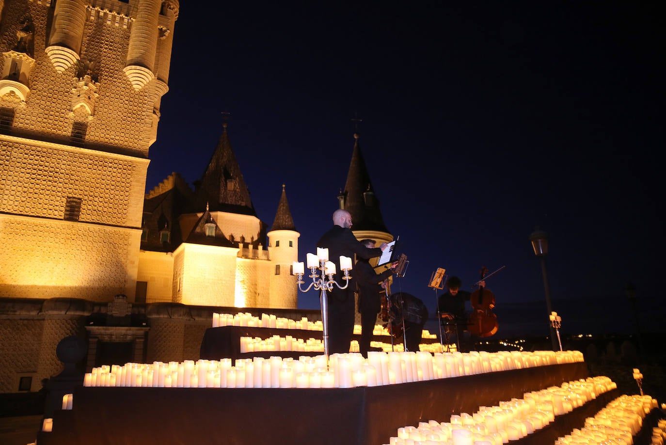 Fotografías del concierto con velas en el Alcázar de Segovia