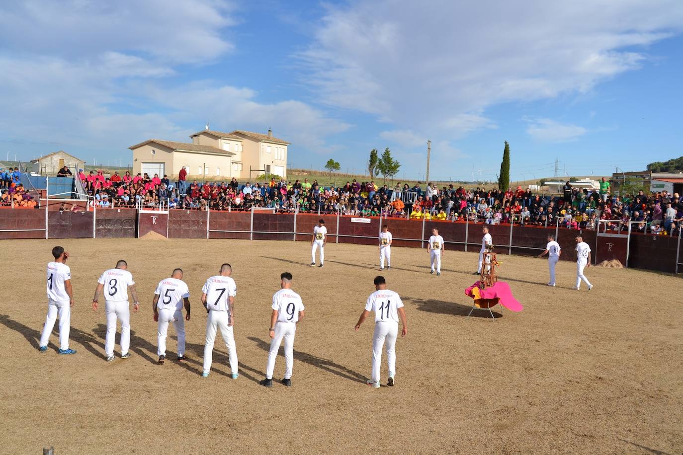 Así lo pasan en Astudillo en las Ferias y Fiestas de la Santa Cruz