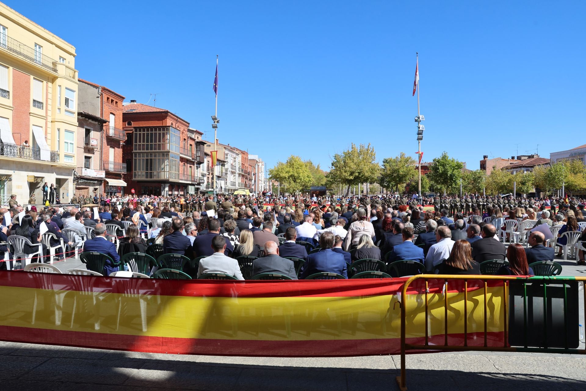 Trescientas personas juran bandera en Medina del Campo