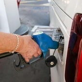 Este descuido al echar gasolina puede suponer una multa de 100 euros