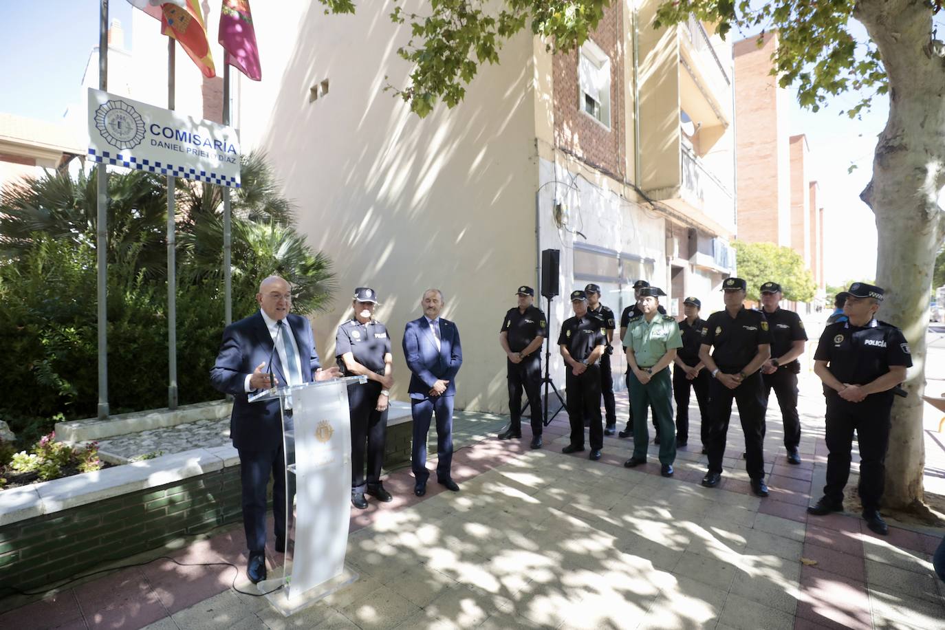 El renombramiento honorífico de la comisaria de Policía Local de la Rondilla, en imágenes