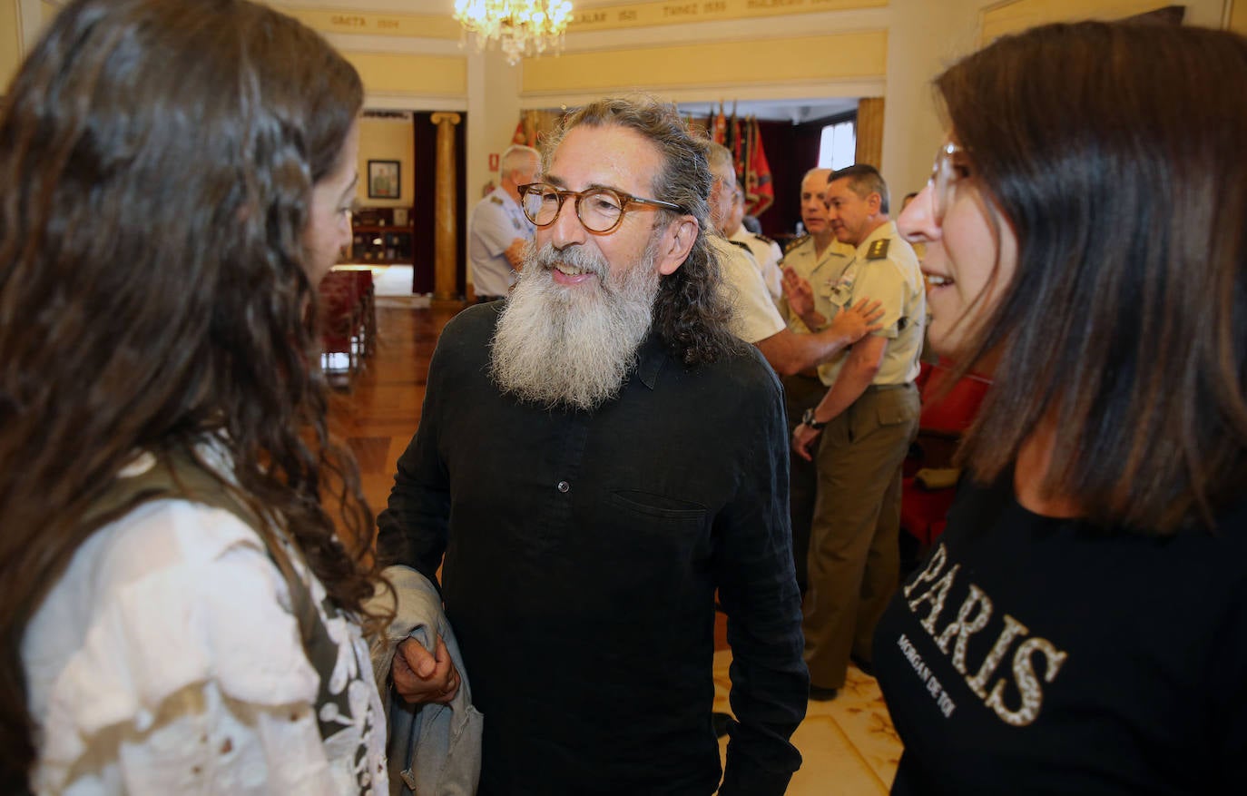 Presentacion del libro &#039;Piedras entre cañones&#039; en la Academia de Artillería