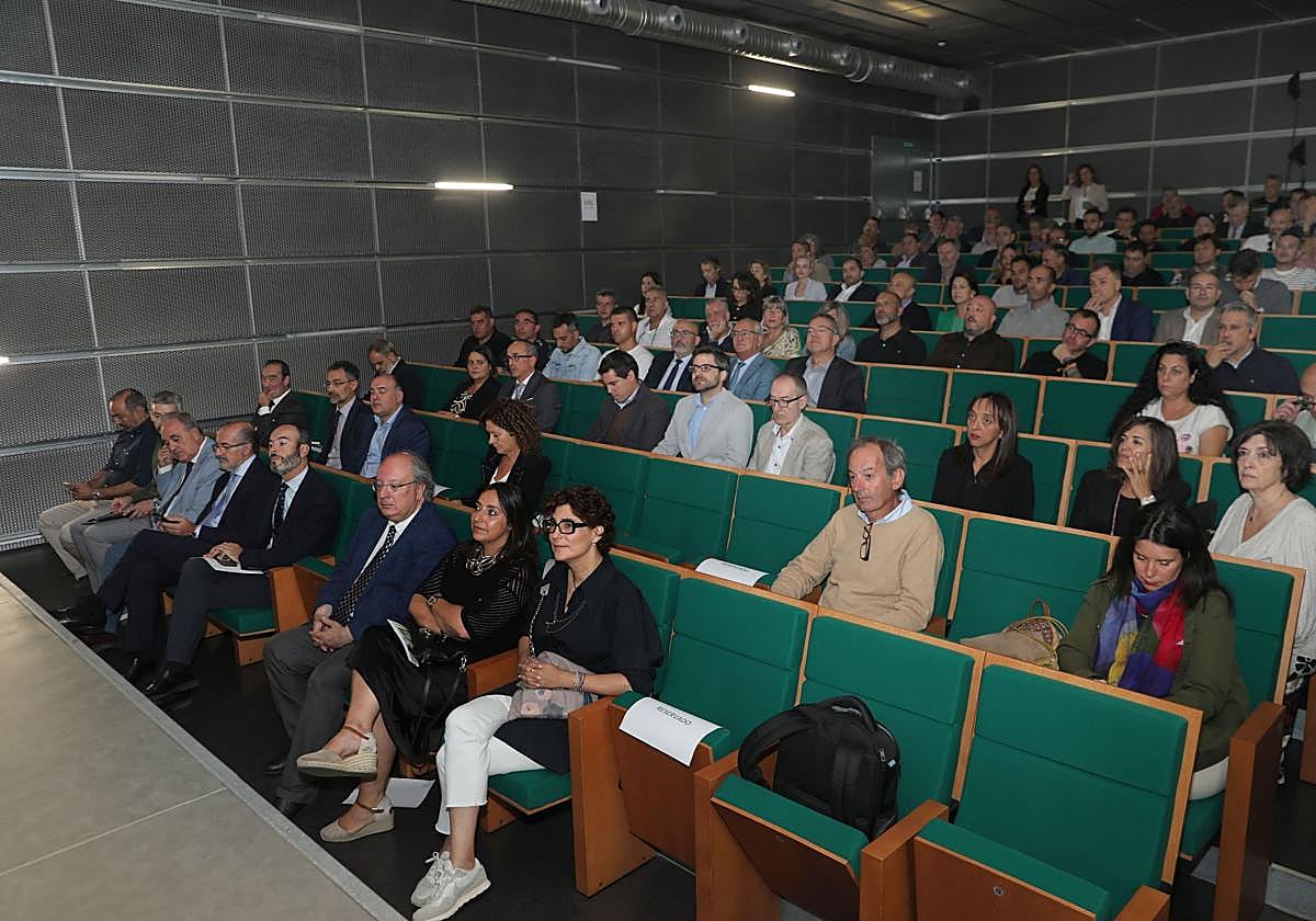 Participantes en la jornada sobre descarbonización.