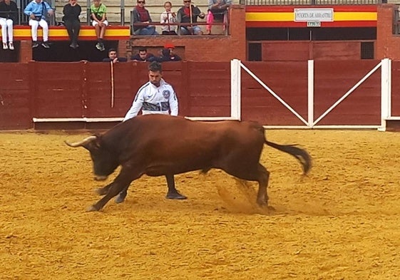 Un momento de la capea posterior al encierro de este jueves.