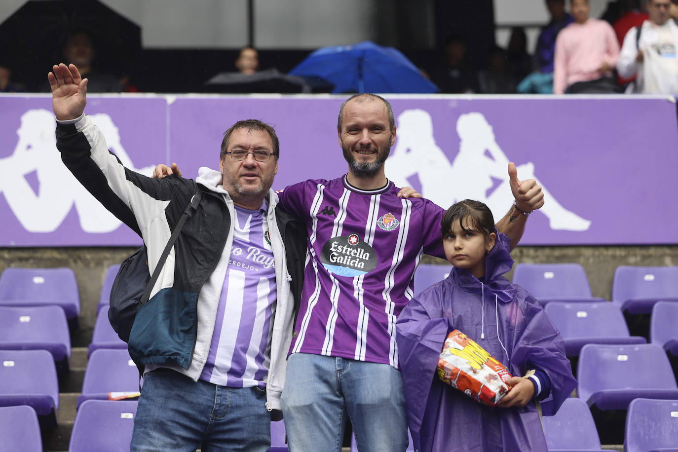 Búscate en las gradas del estadio José Zorilla (1/4)