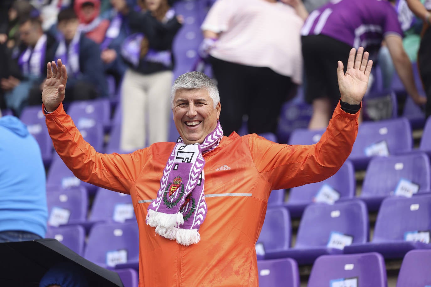 Búscate en las gradas del estadio José Zorrilla (2/4)