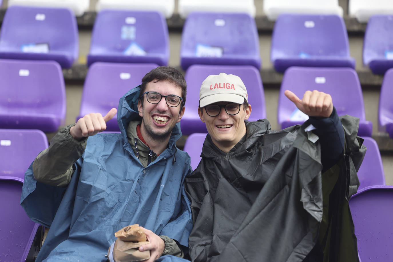 Búscate en las gradas del estadio José Zorrilla (2/4)