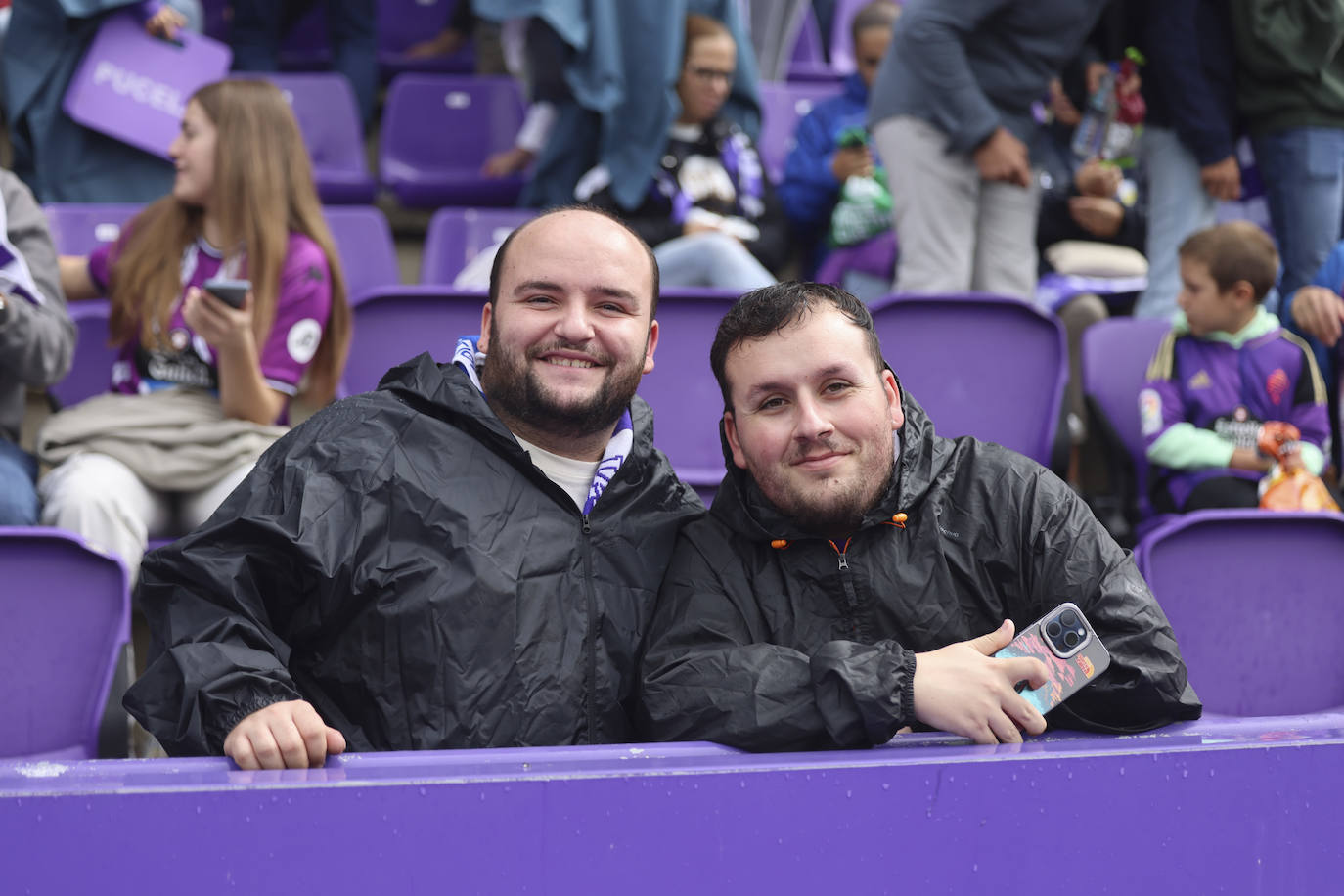 Búscate en las gradas del estadio José Zorrilla (2/4)