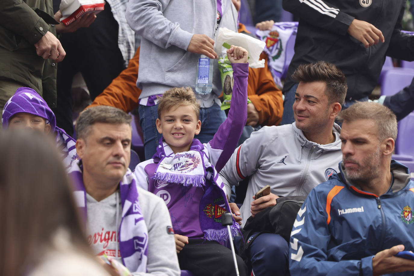 Búscate en las gradas del estadio José Zorrilla (2/4)