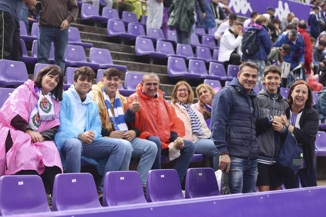 Búscate en las gradas del estadio José Zorrilla (3/4)