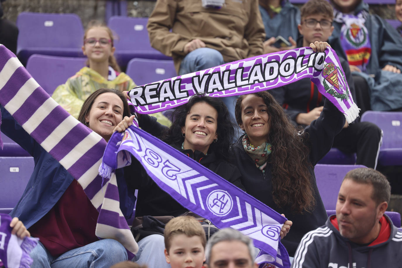 Búscate en las gradas del estadio José Zorrilla (3/4)