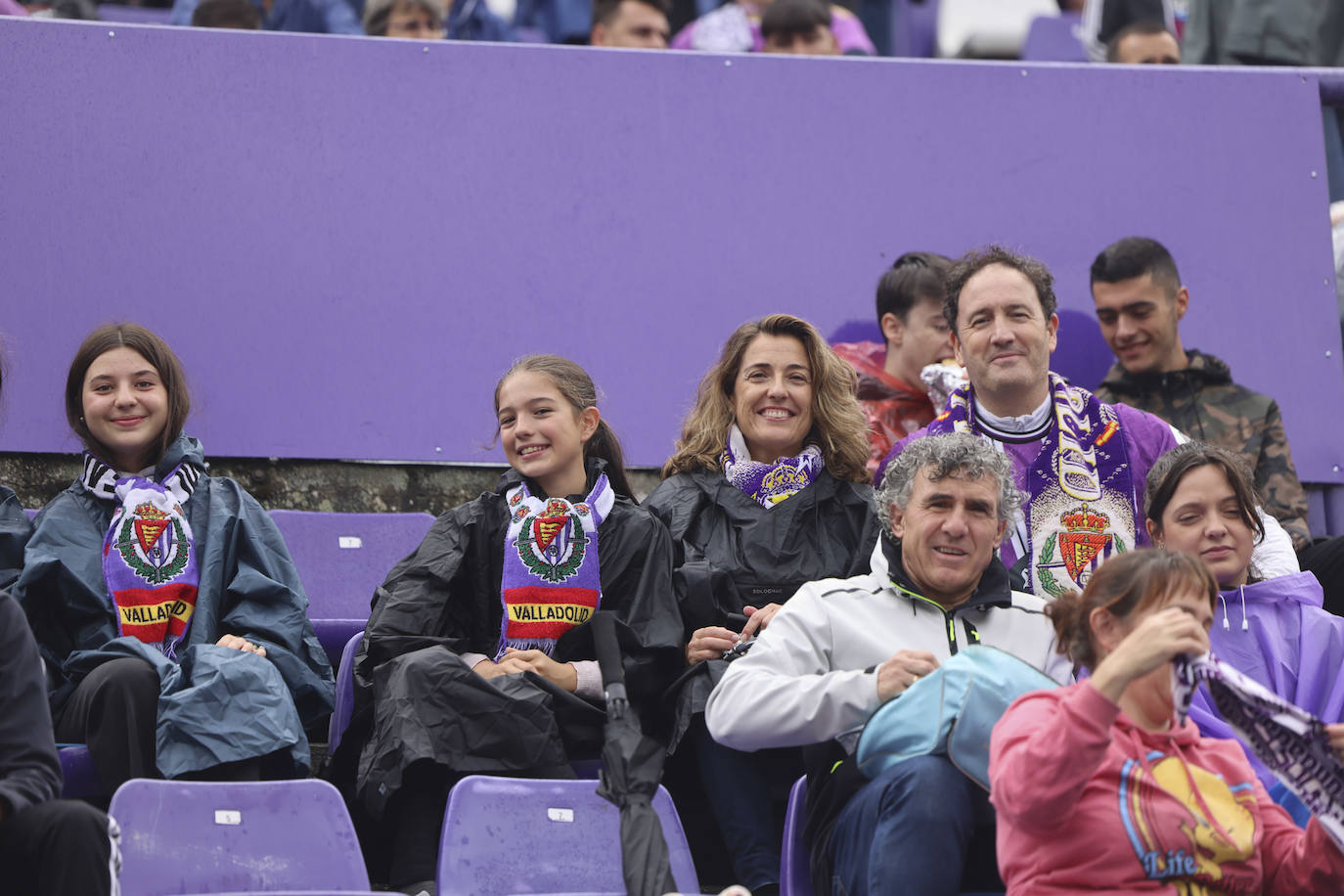 Búscate en las gradas del estadio José Zorrilla (3/4)