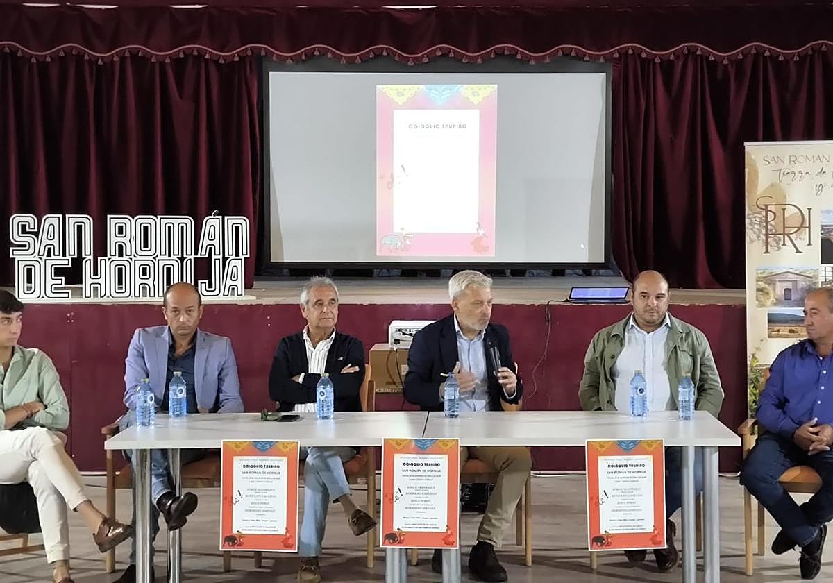Coloquio taurino en San Román de Hornija.
