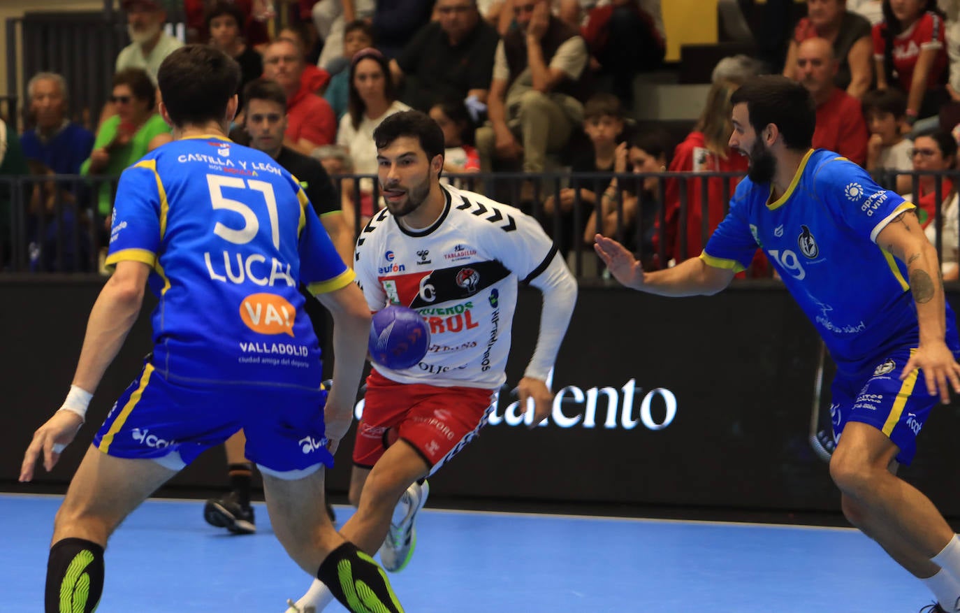 El Balonmano Nava - Recoletas Valladolid, en imágenes