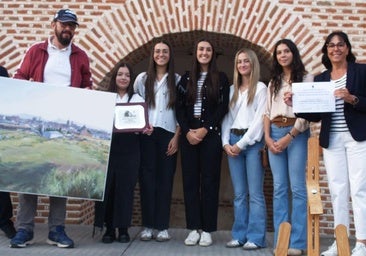 Un asturiano gana el primer premio del concurso de pintura rápida de Olmedo