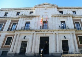 Fachada de la Audiencia de Valladolid, en una imagen de archivo.