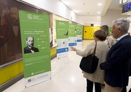 Inauguración de la muestra con paneles sobre la labor investigadora de Ramón y Cajal en el Museo de la Ciencia.