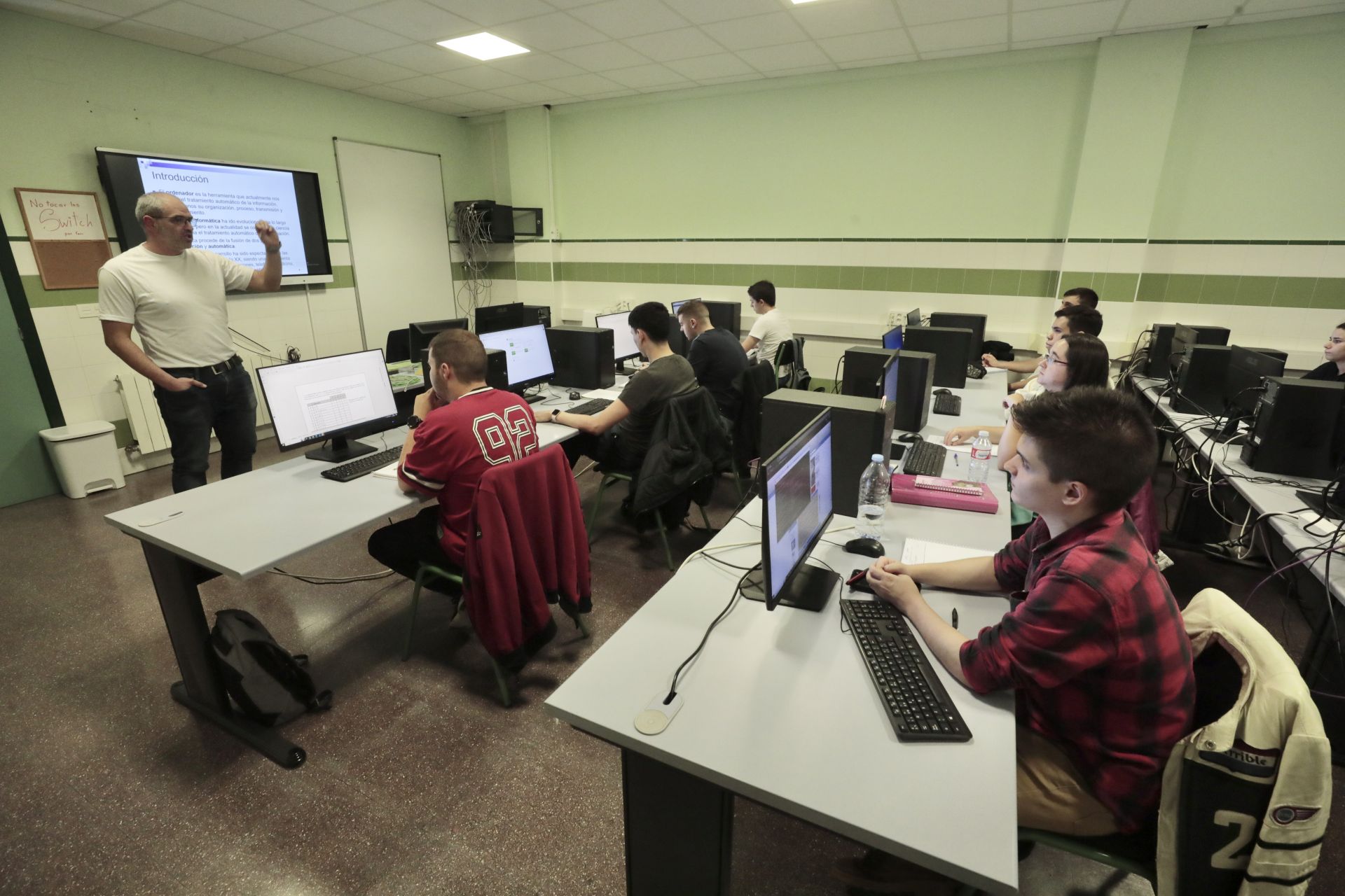 Alumnos del Instituto Galileo en septiembre pasado.