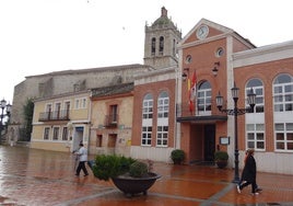 Fachada del Ayuntamiento de Aldemayor de San Martín.