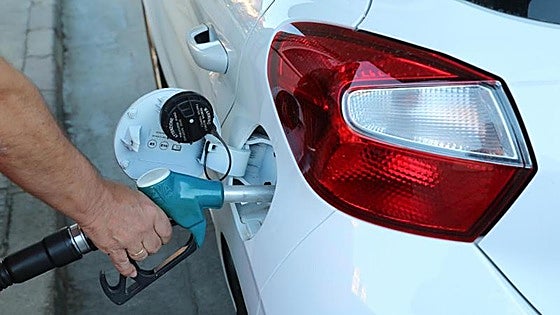El 67% de los conductores ya reposta en gasolineras 'low cost'
