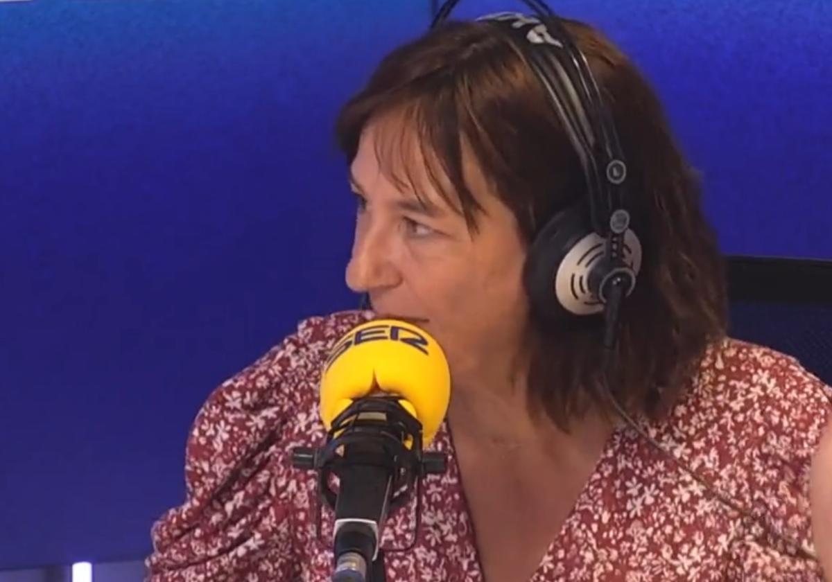 Sara Vítores, en una intervención en la radio.