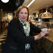 De tapeo con Reyes Calderón: «Las patatas a la importancia son un plato que me recuerda a mi infancia»