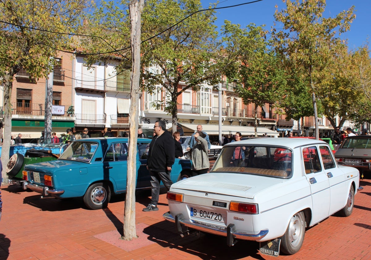 La cuarta concentración de vehículos clásicos de Medina del Campo