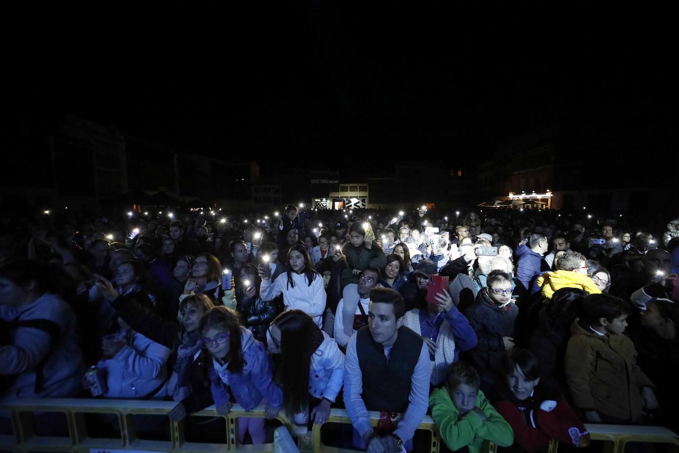 El concierto de Isabel Aaiún en Peñafiel