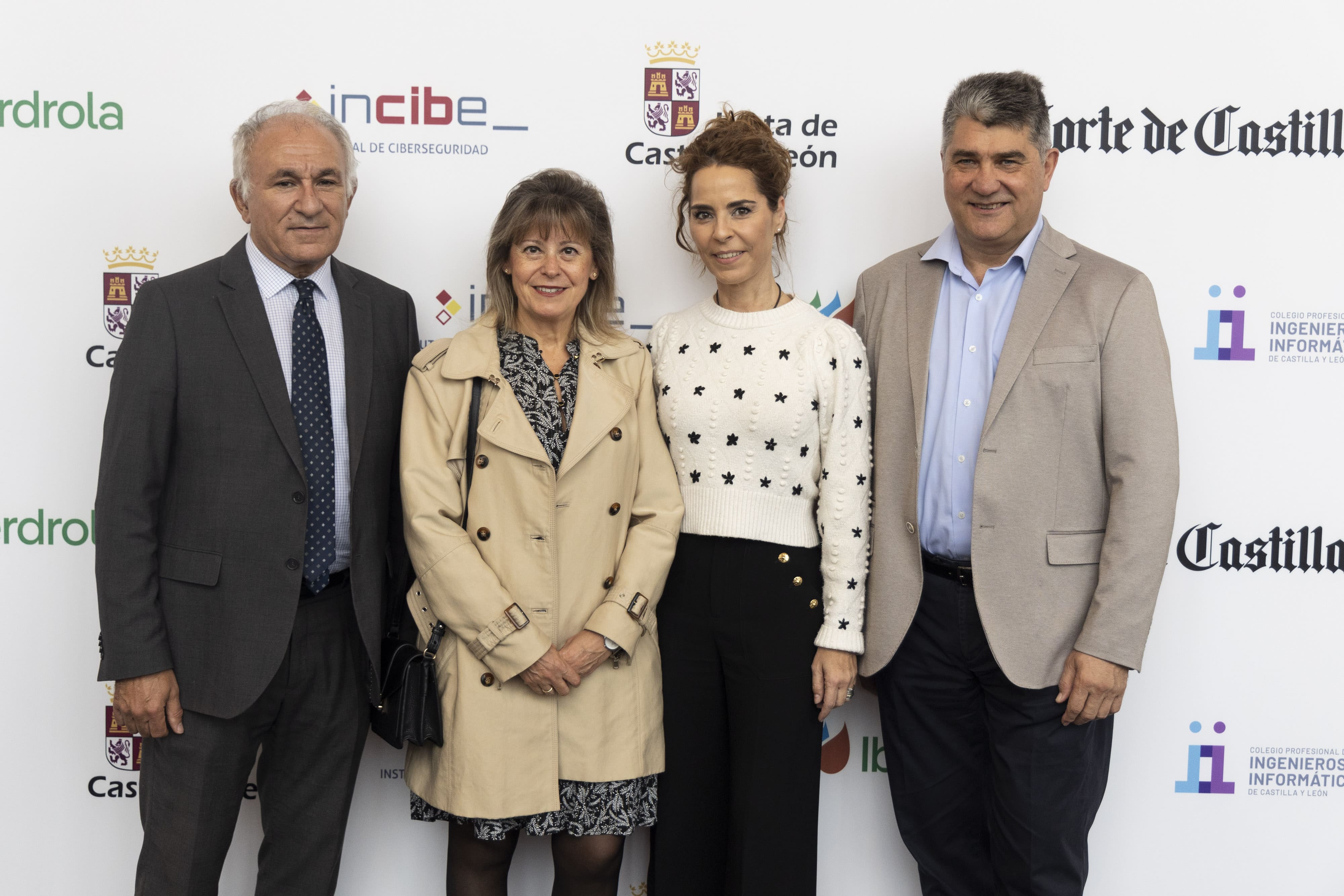 Fernando Pérez, Carmen Anta, Noemí García y Manuel Fernández.