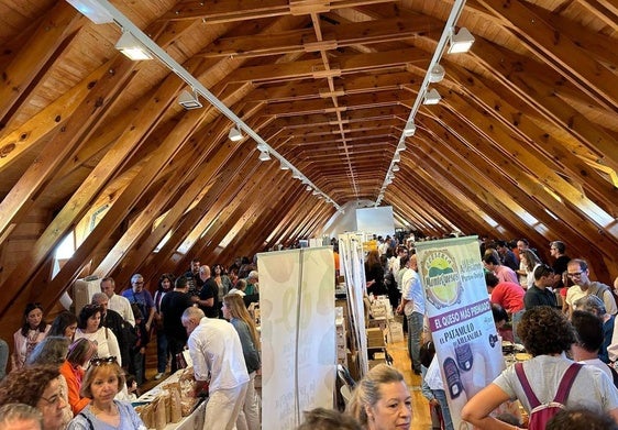 Edición anterior de la Feria Vallaqueso, en el Espacio La Granja.