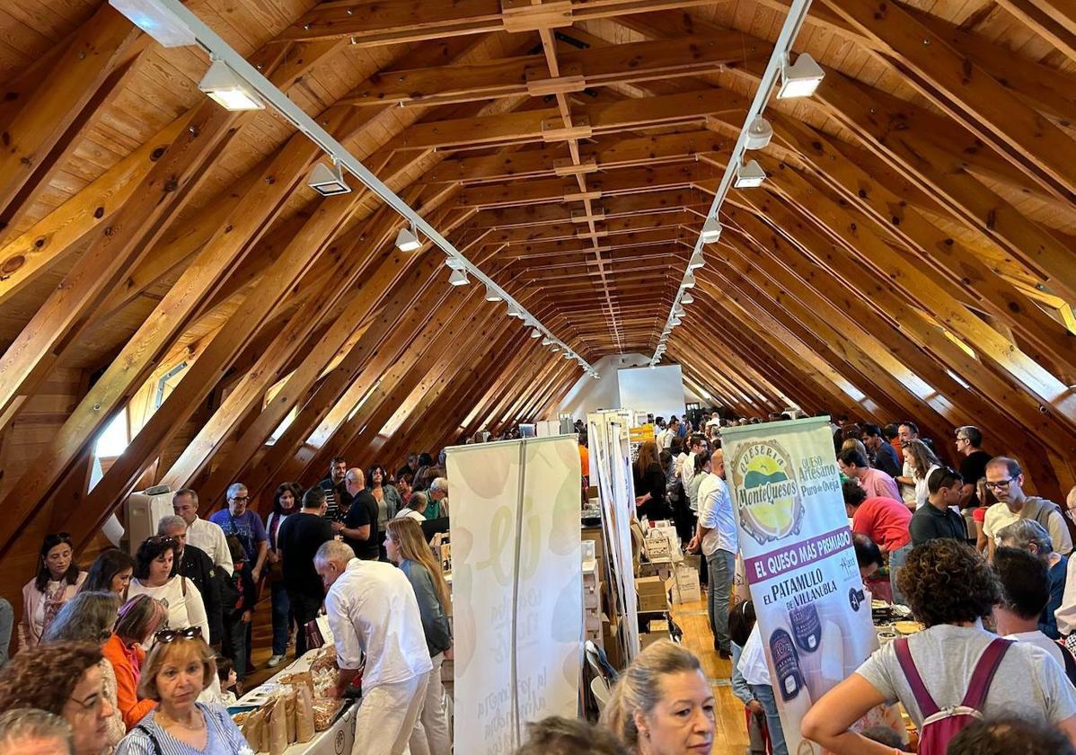 Edición anterior de la Feria Vallaqueso, en el Espacio La Granja.