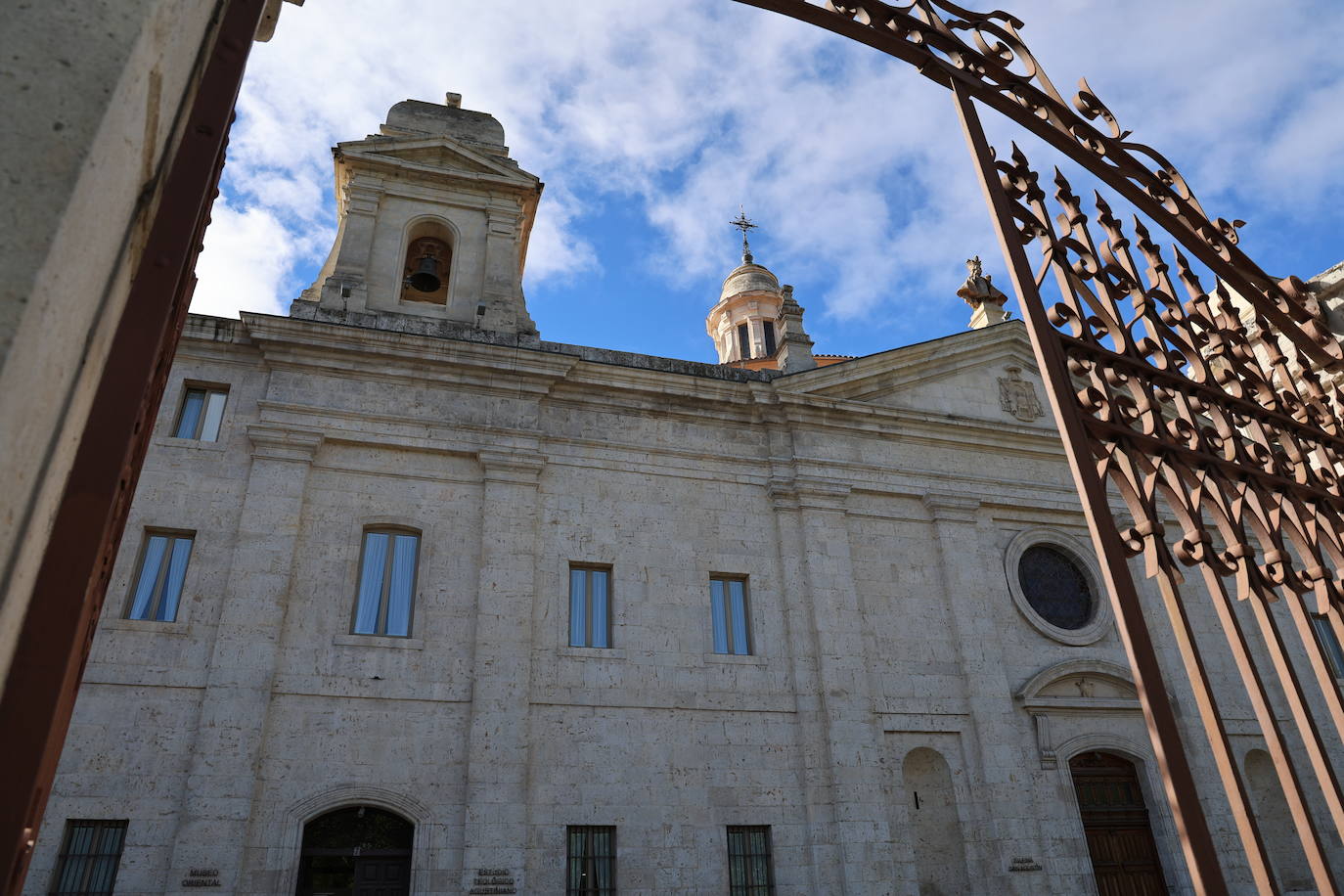 Un recorrido en imágenes por el Paseo de Filipinos de Valladolid