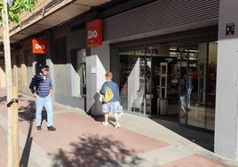 El Día de la calle Moradas, 28 en el que se perpetró el atraco este jueves.