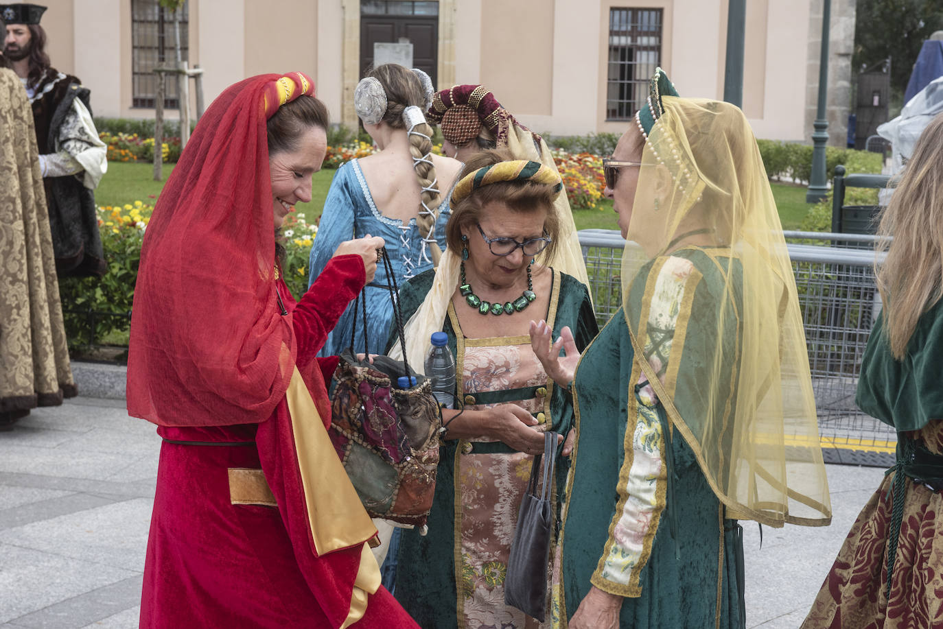 El desfile de Isabel la Católica, en imágenes