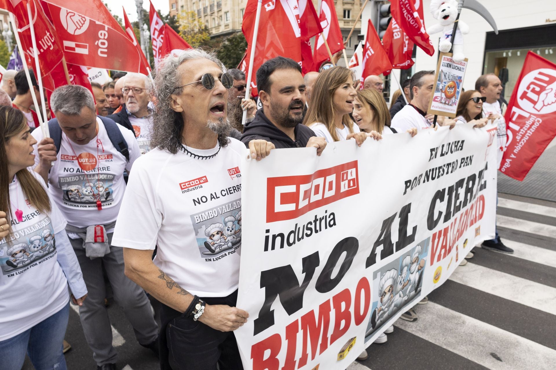 Manifestación contra el cierre de la planta de Bimbo en Valladolid